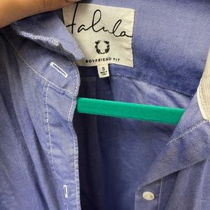 Talula Size Small Boyfriend Fit button down shirt. VVGUC